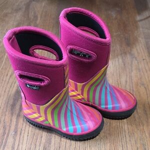 Oaki Kids Neoprene Rain And Snow Boots - Striped Rainbow